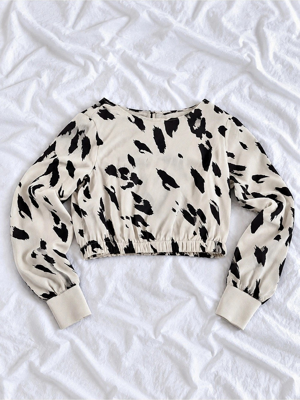 Express Animal Print Crop Top in White & Black Size Small Like New